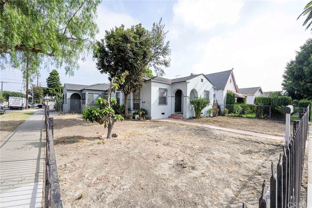 8120 Wadsworth Avenue - Photo 1