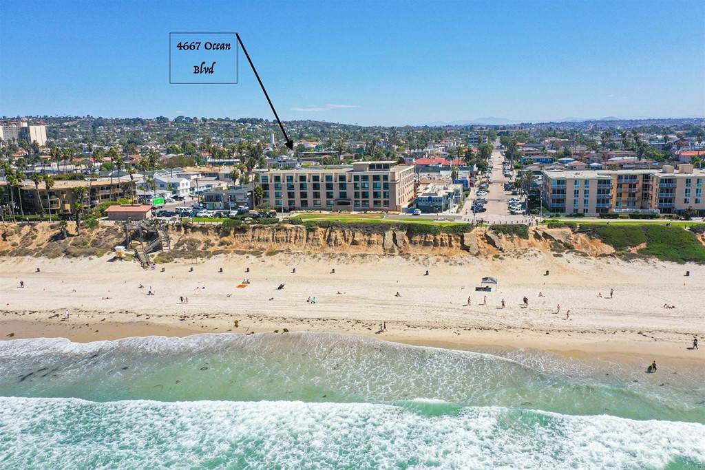 4667 Ocean Blvd - Photo 1