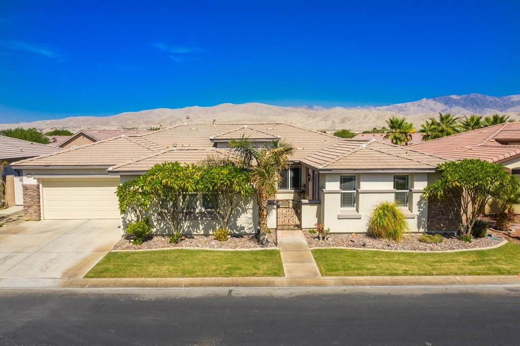 82712 Kyle Drive - Photo 1
