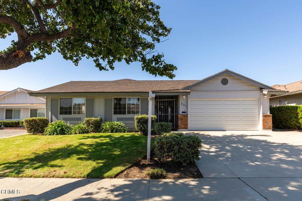 201 Menlo Park Avenue - Photo 1