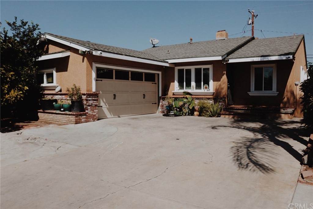 1665 Highland Street - Photo 1