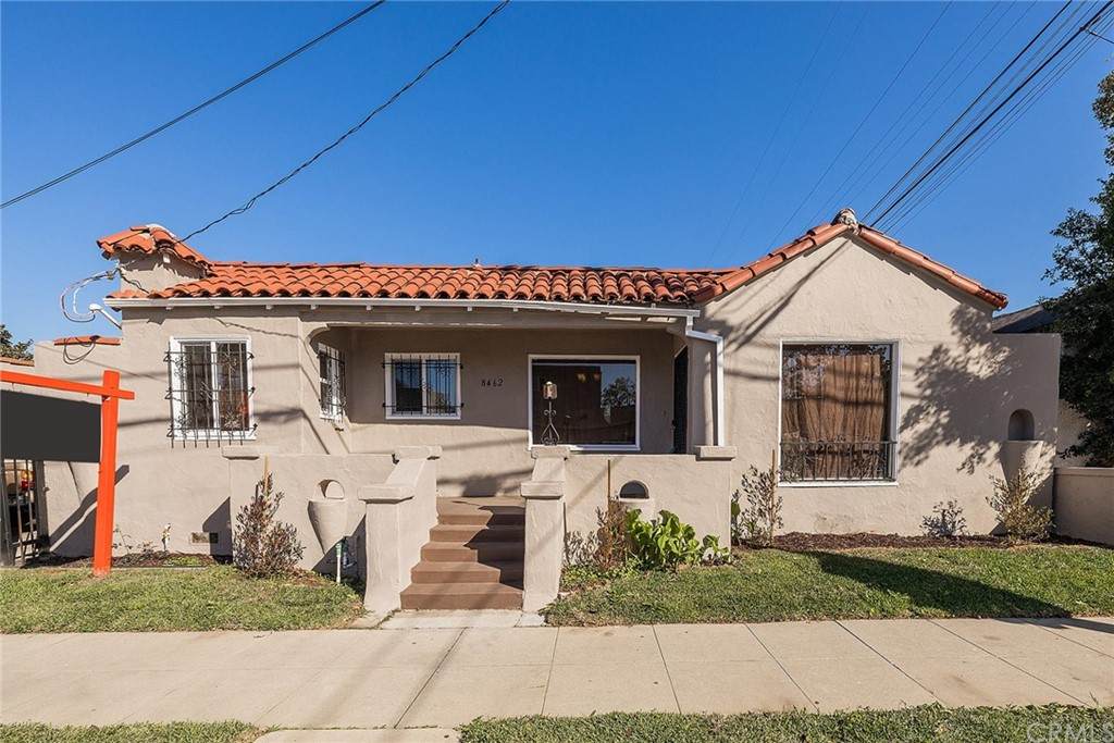 8462 Denker Avenue - Photo 1