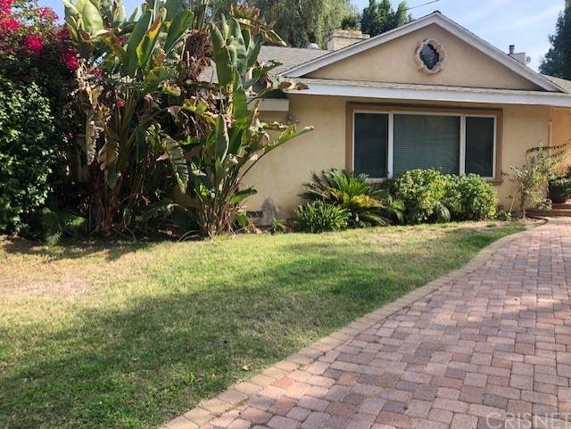 5440 Amestoy Avenue - Photo 1