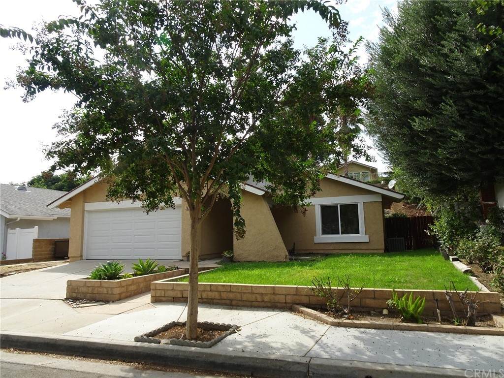 5641 Kingsbriar Drive - Photo 1