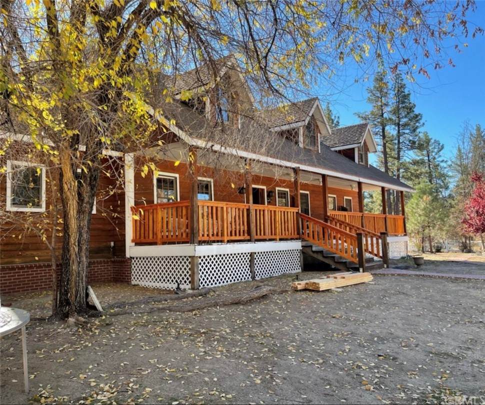 36100 Butterfly Peak Road - Photo 1