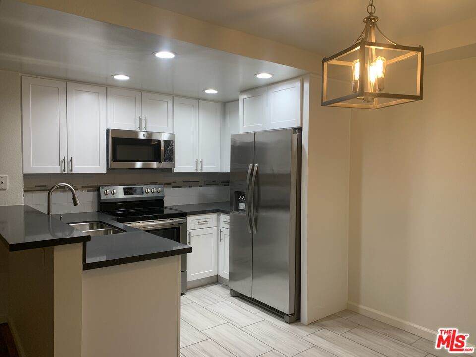 4810 La Brea Avenue - Photo 1