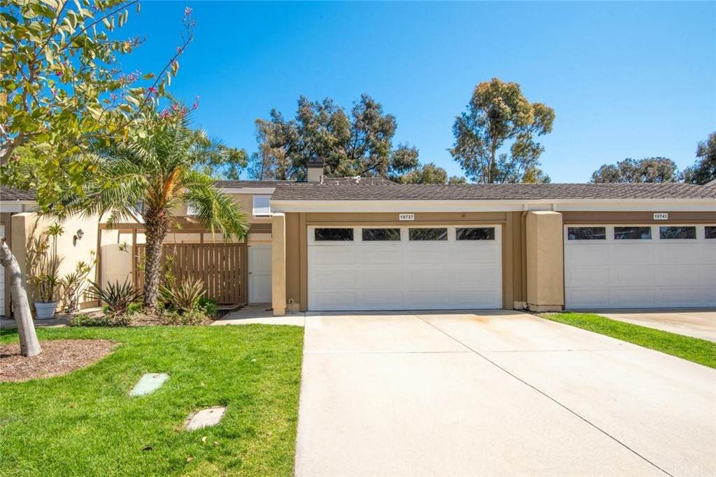 19737 Shorecliff Lane - Photo 1