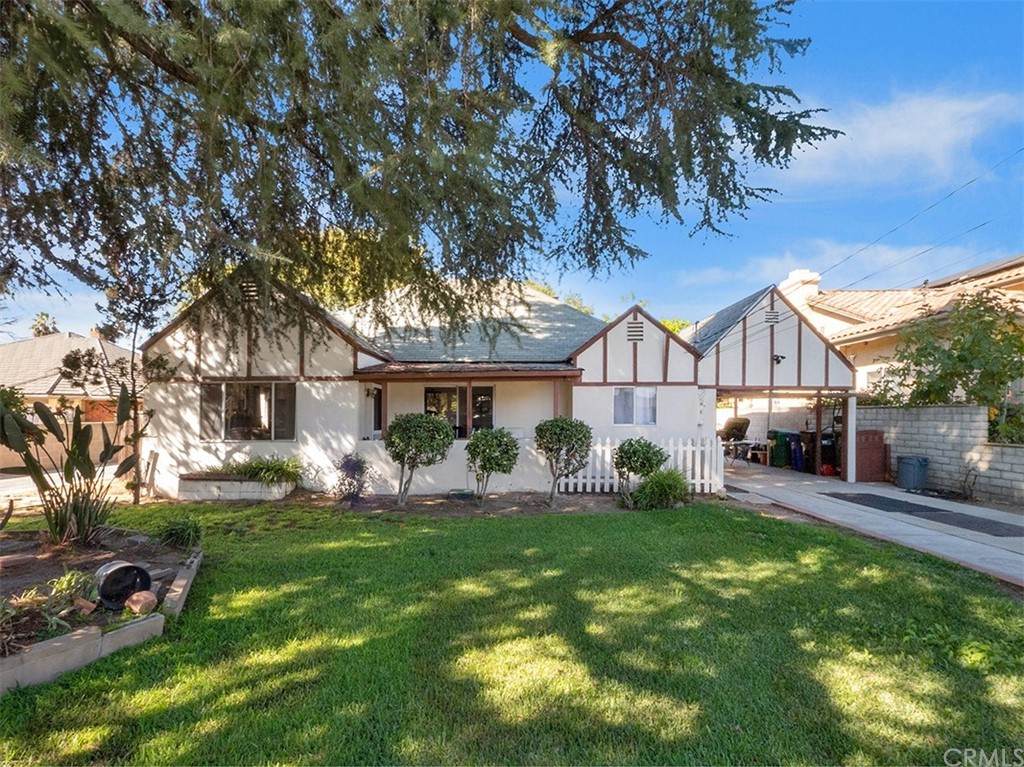 1503 4th Avenue - Photo 1