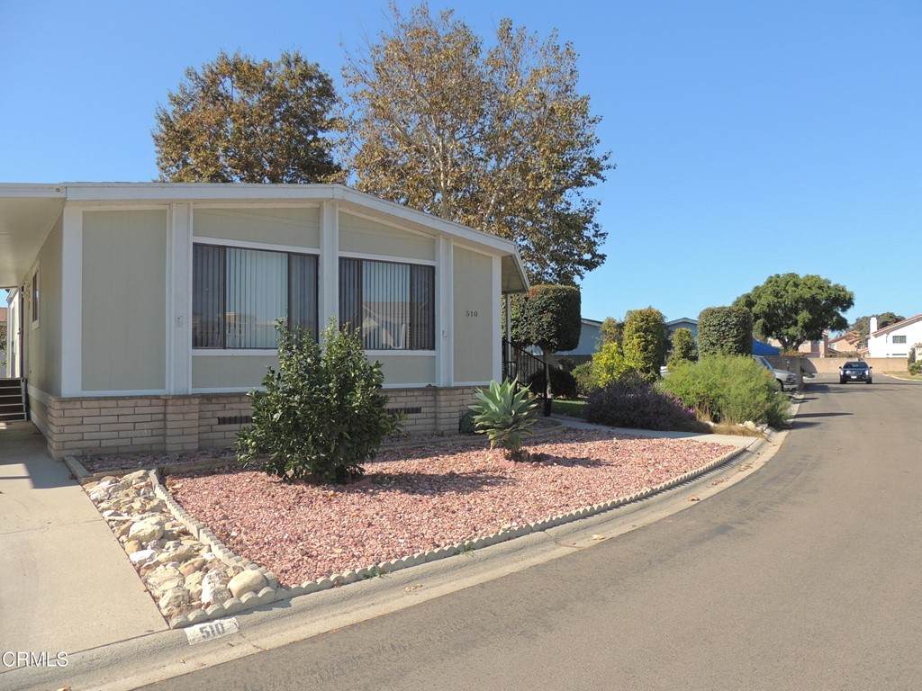 510 Strawberry Place - Photo 1