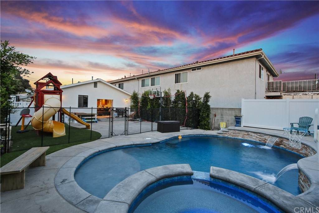 1123 23rd Street - Photo 1