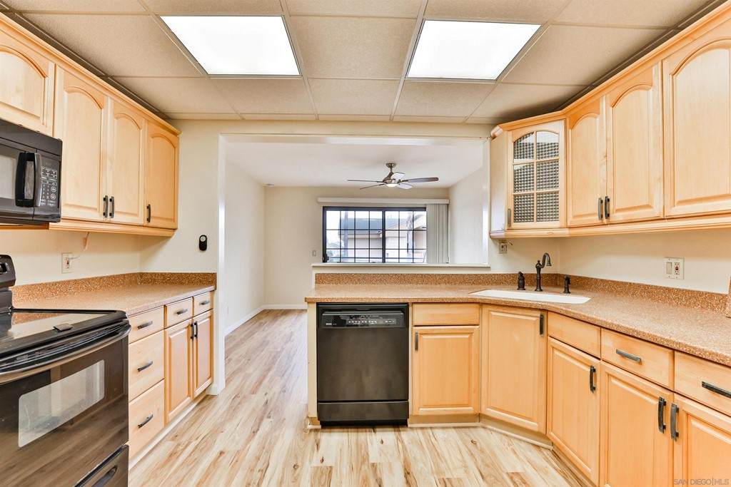 270 Dahlia Avenue - Photo 1