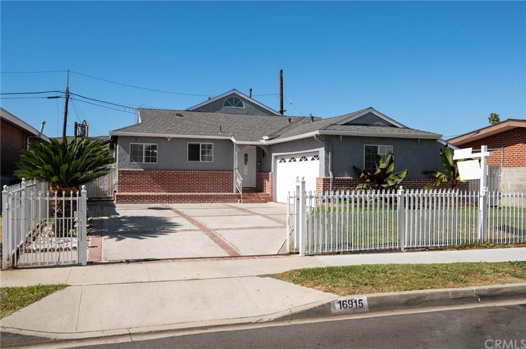 16915 Ainsworth Avenue - Photo 1