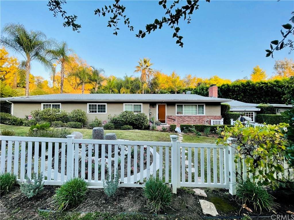 930 Seco Street - Photo 1