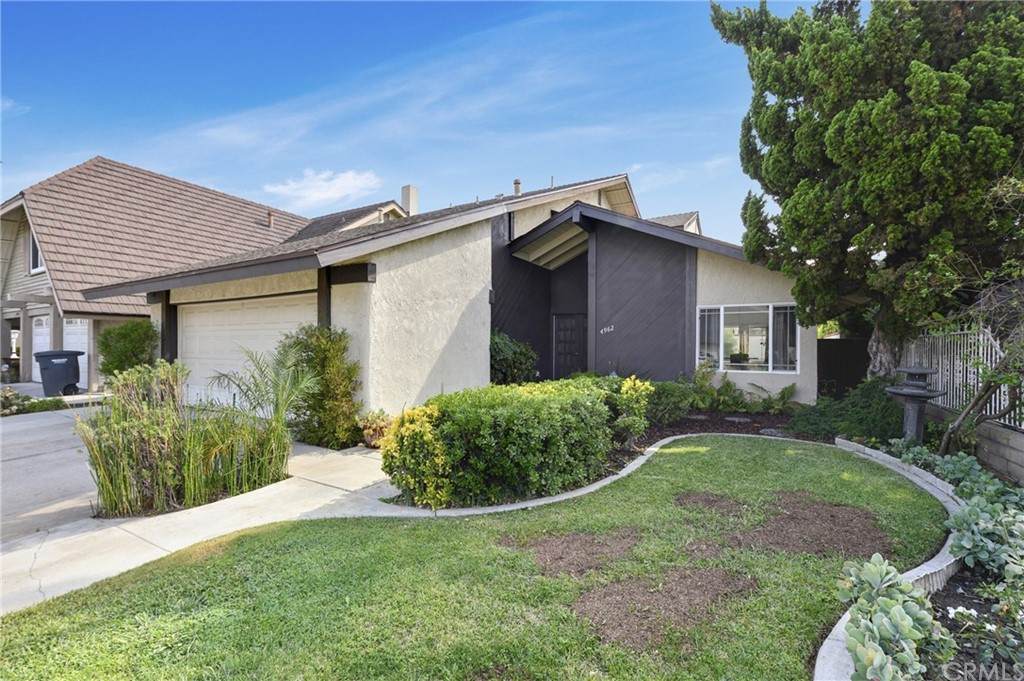 4962 Malaga Drive - Photo 1