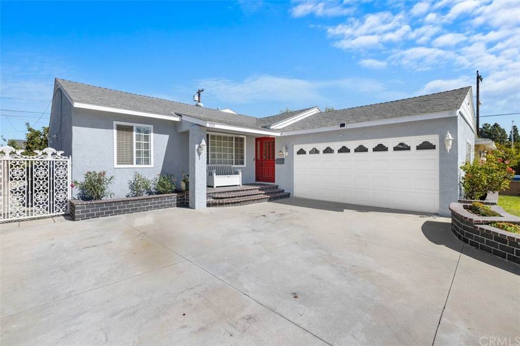 909 232nd Street - Photo 1