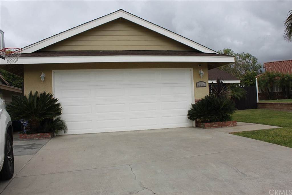 1117 Bridger Street - Photo 1