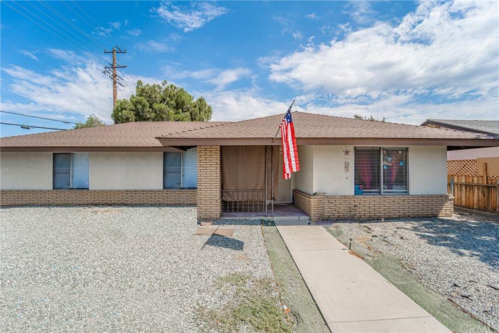 496 Mary Lane - Photo 1