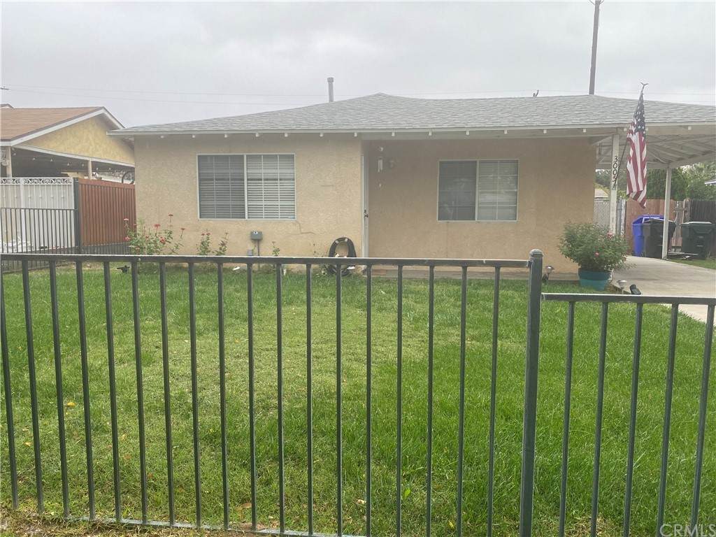 3005 Harrison Street - Photo 1