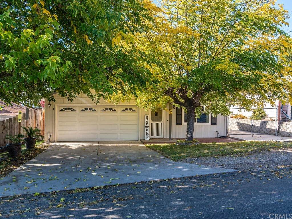 1970 Willowbrook Lane - Photo 1
