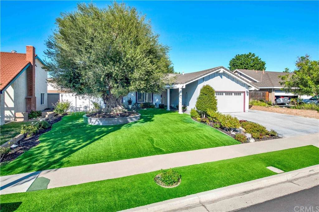 1267 Valparaiso Drive - Photo 1