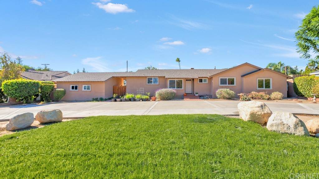 11211 Louise Avenue - Photo 1