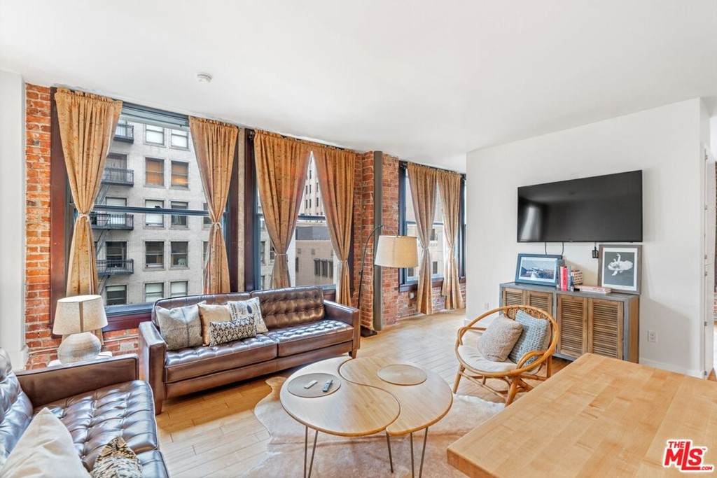 460 Spring Street - Photo 1