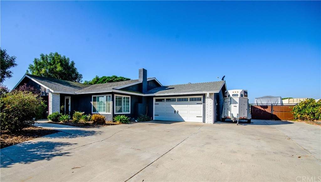 6199 Lucretia Avenue - Photo 1