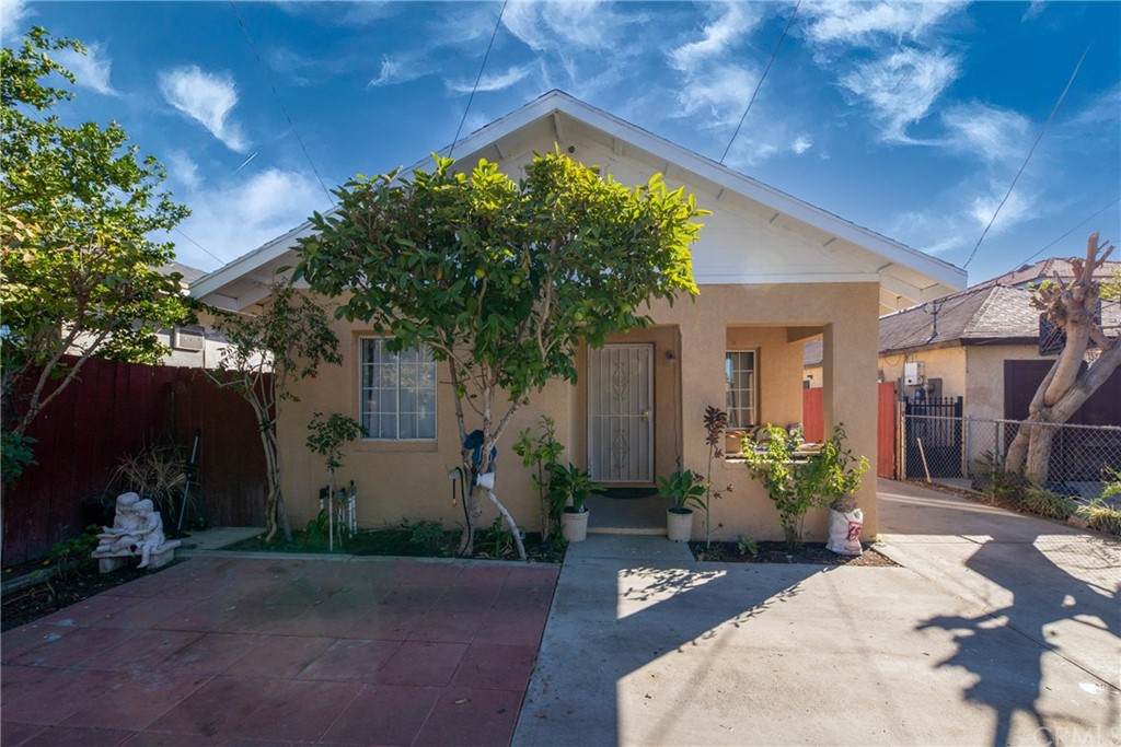 757 Perris Street - Photo 1