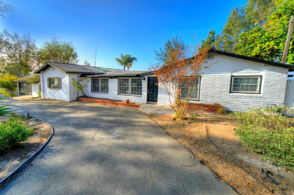 1275 Sunset Dr - Photo 1