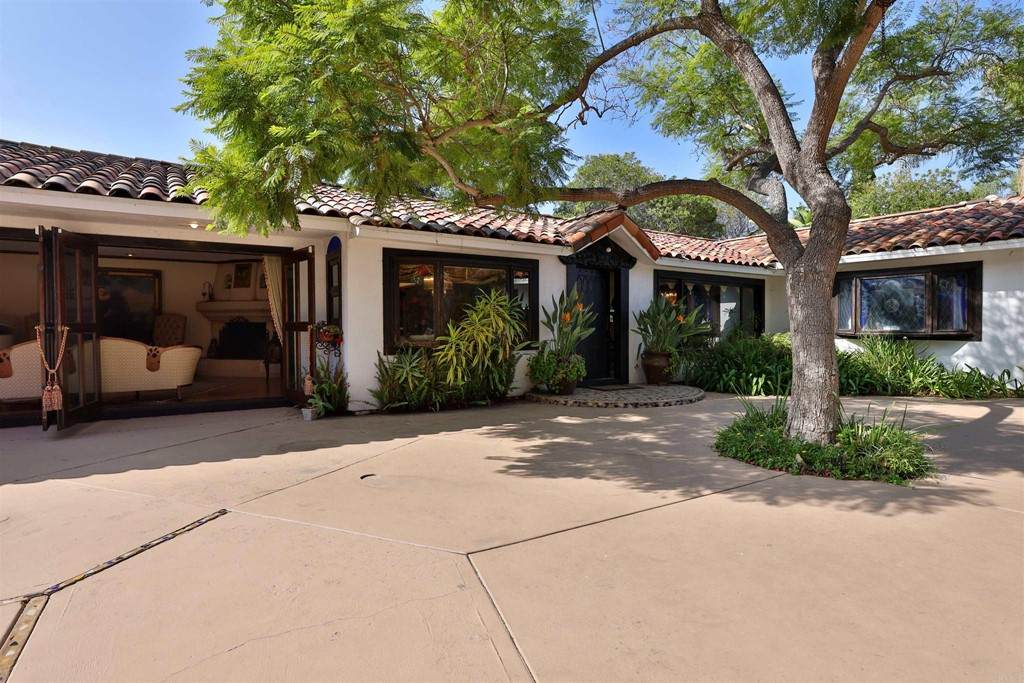 339 Hilltop Drive - Photo 1