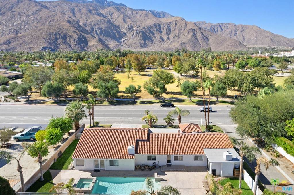820 Avenida Caballeros - Photo 1