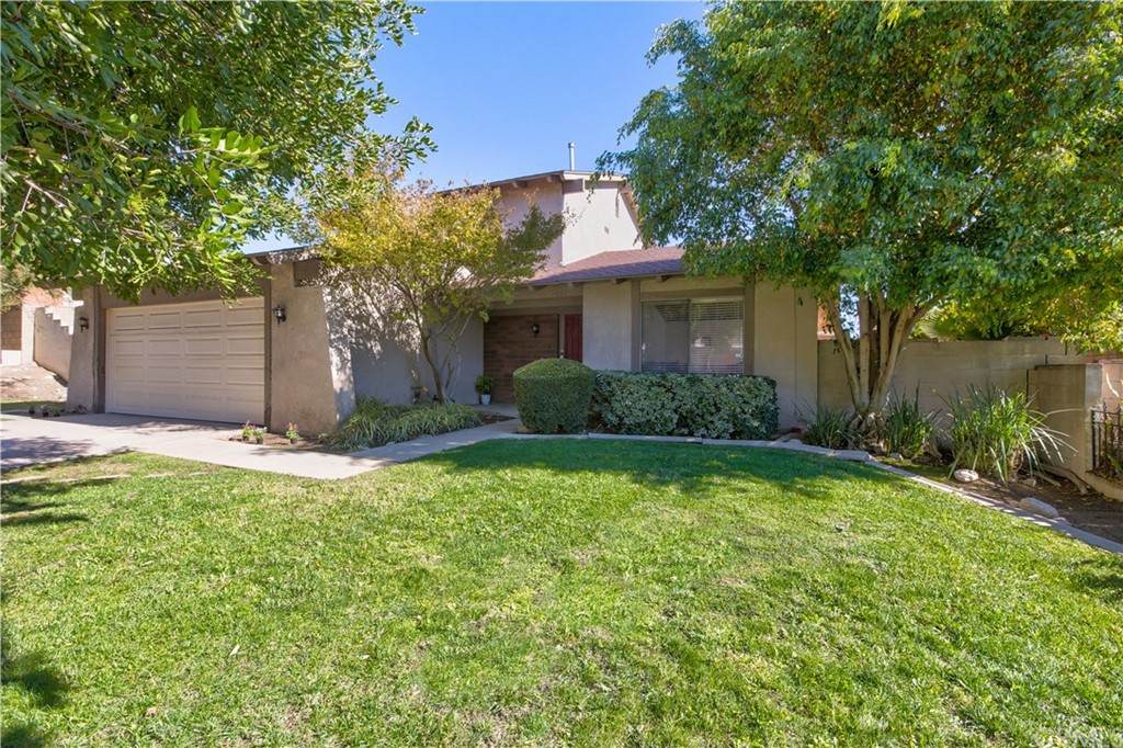1552 Omalley Avenue - Photo 1