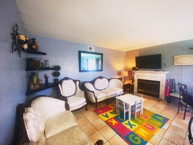 14486 Chestnut Street - Photo 1