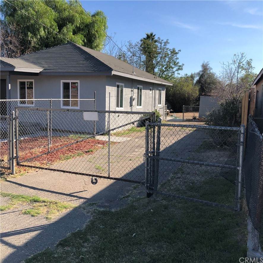 382 Maple Street - Photo 1