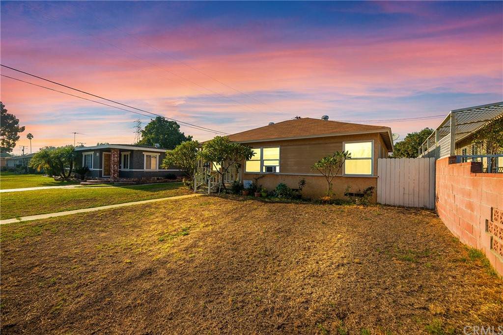 6209 Danby Avenue - Photo 1