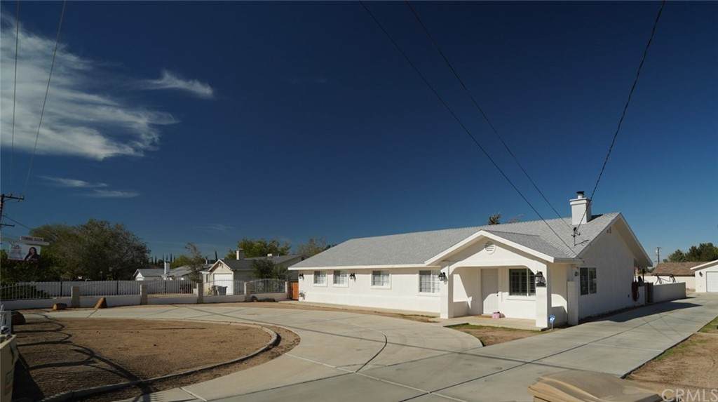 14954 Riverside Street - Photo 1