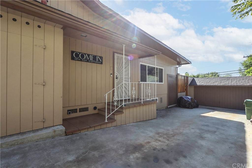 3133 Glendon Avenue - Photo 1