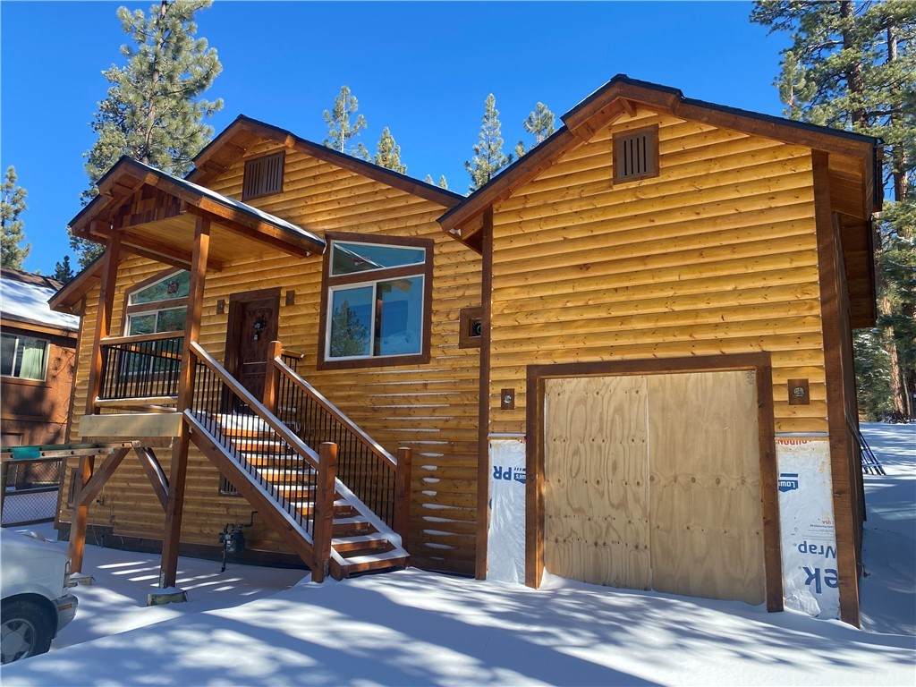 439 Wren Drive - Photo 1