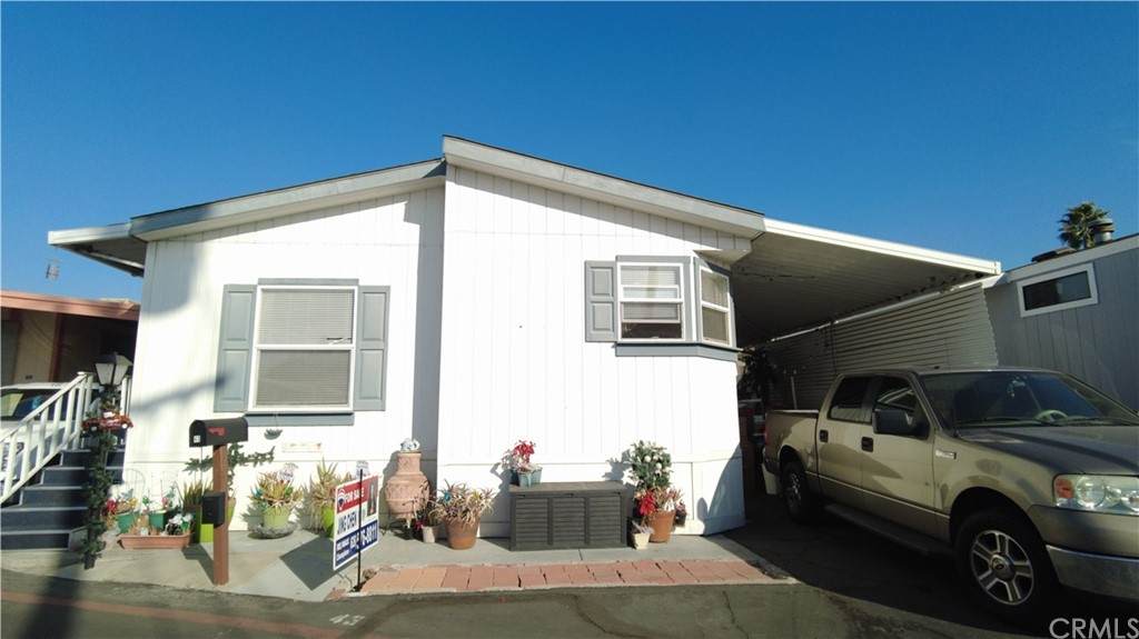 1045 Azusa Avenue - Photo 1