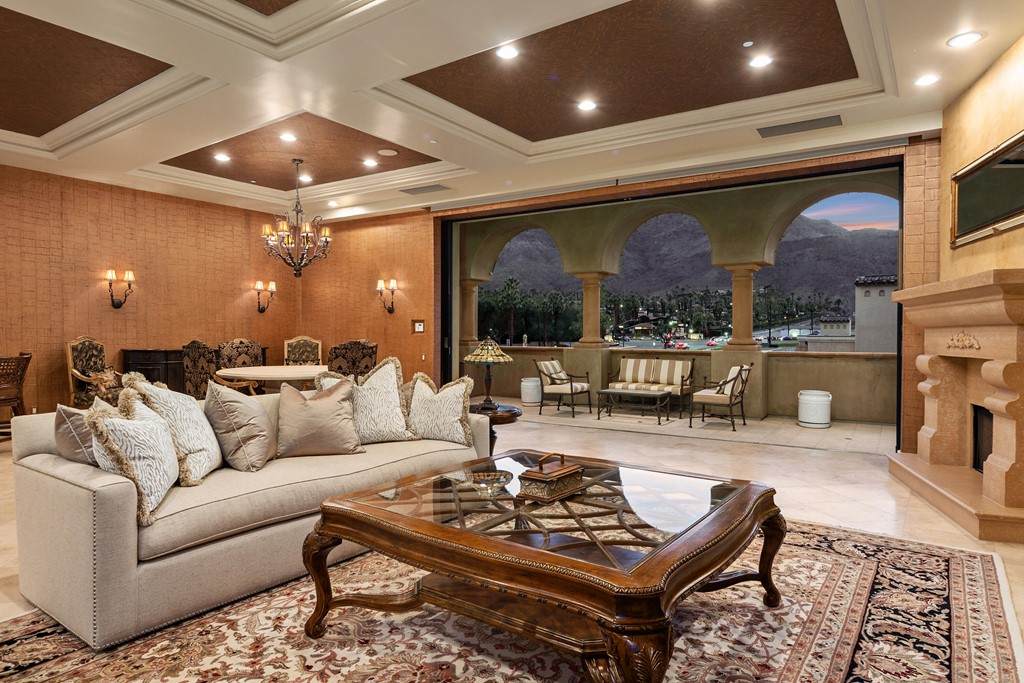 217 Viale Veneto - Photo 1