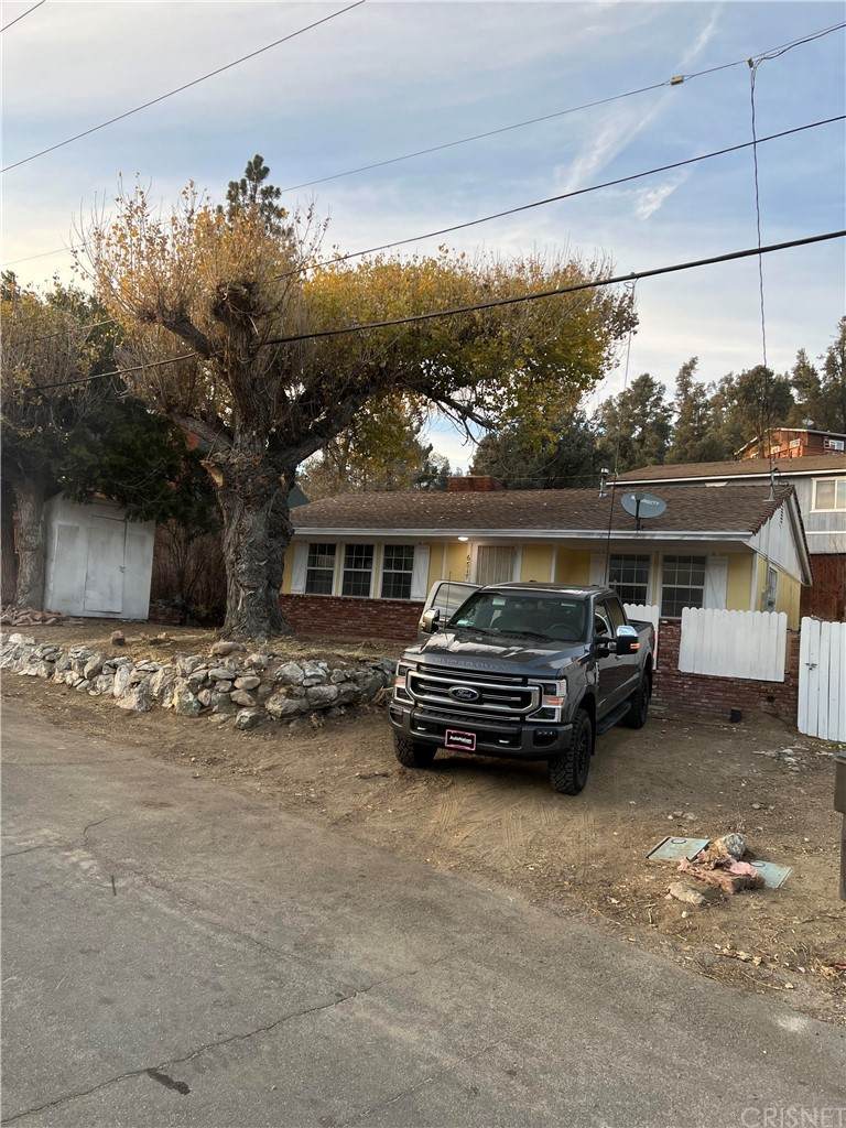 6517 Ivins Drive - Photo 1
