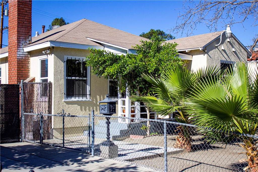 5319 Lime Avenue - Photo 1