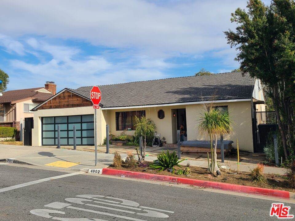 4902 Valley Ridge Avenue - Photo 1