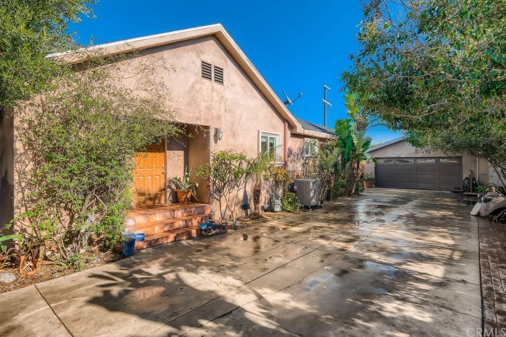 5742 West Boulevard - Photo 1