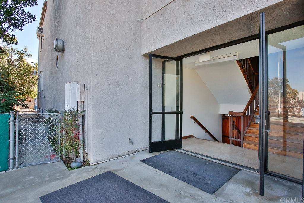 2217 6th Street - Photo 1