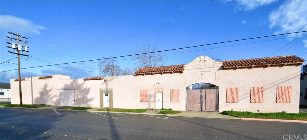 321 Sycamore Street - Photo 1