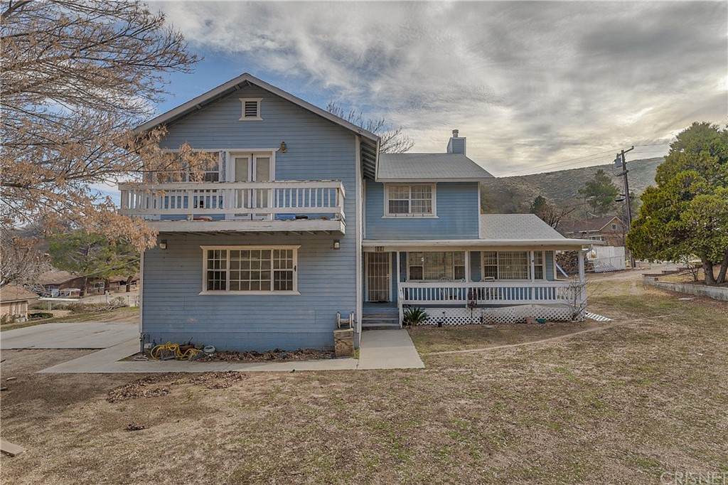 801 Circle Drive - Photo 1