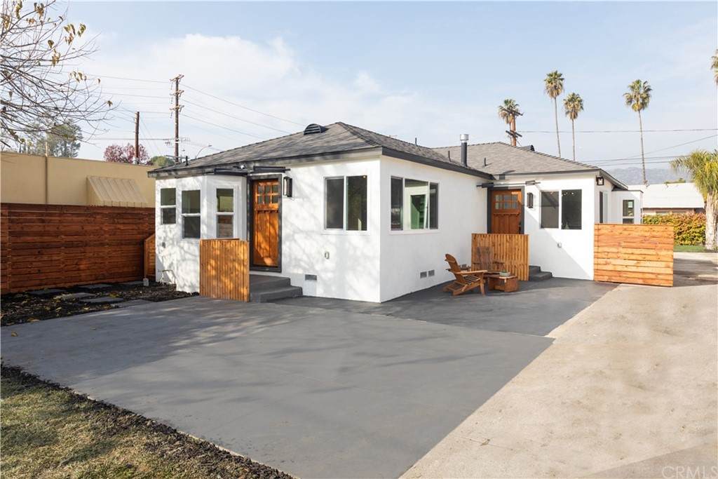 1591 Yosemite Drive - Photo 1