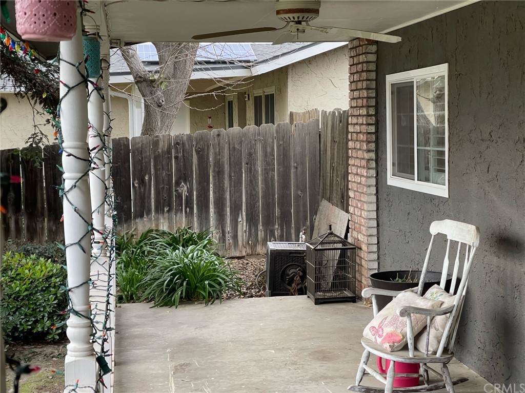 850 8th - Photo 1
