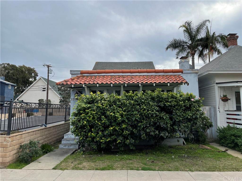 320 11th Street - Photo 1